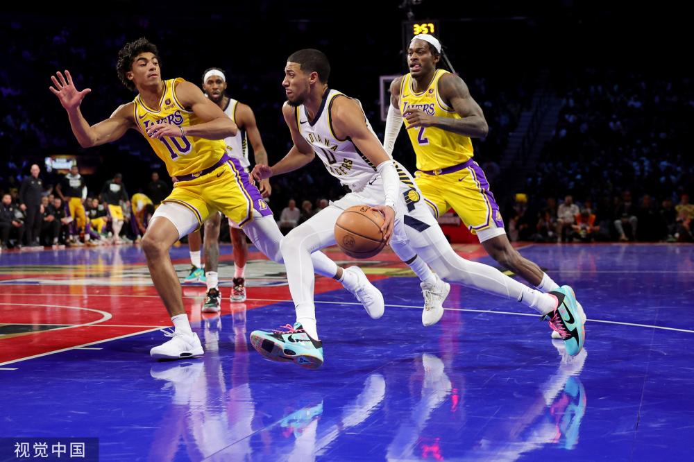 纵观全场比 纵观全场比