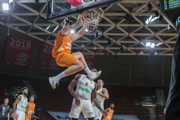 卢伟对北京 卢伟对北京